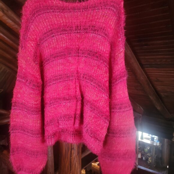 FREE PEOPLE SWEATER - Picture 3 of 6